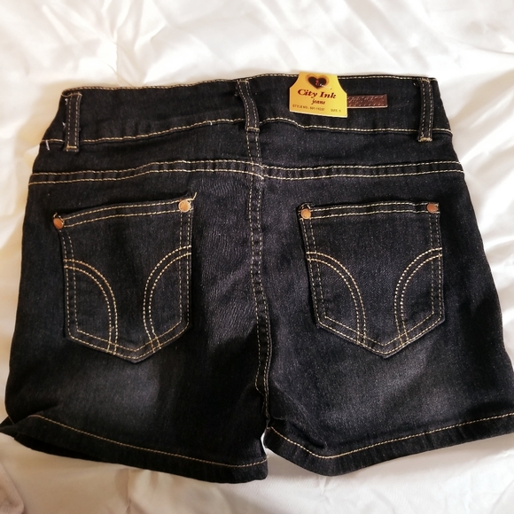 Jean shorts - Picture 2 of 3